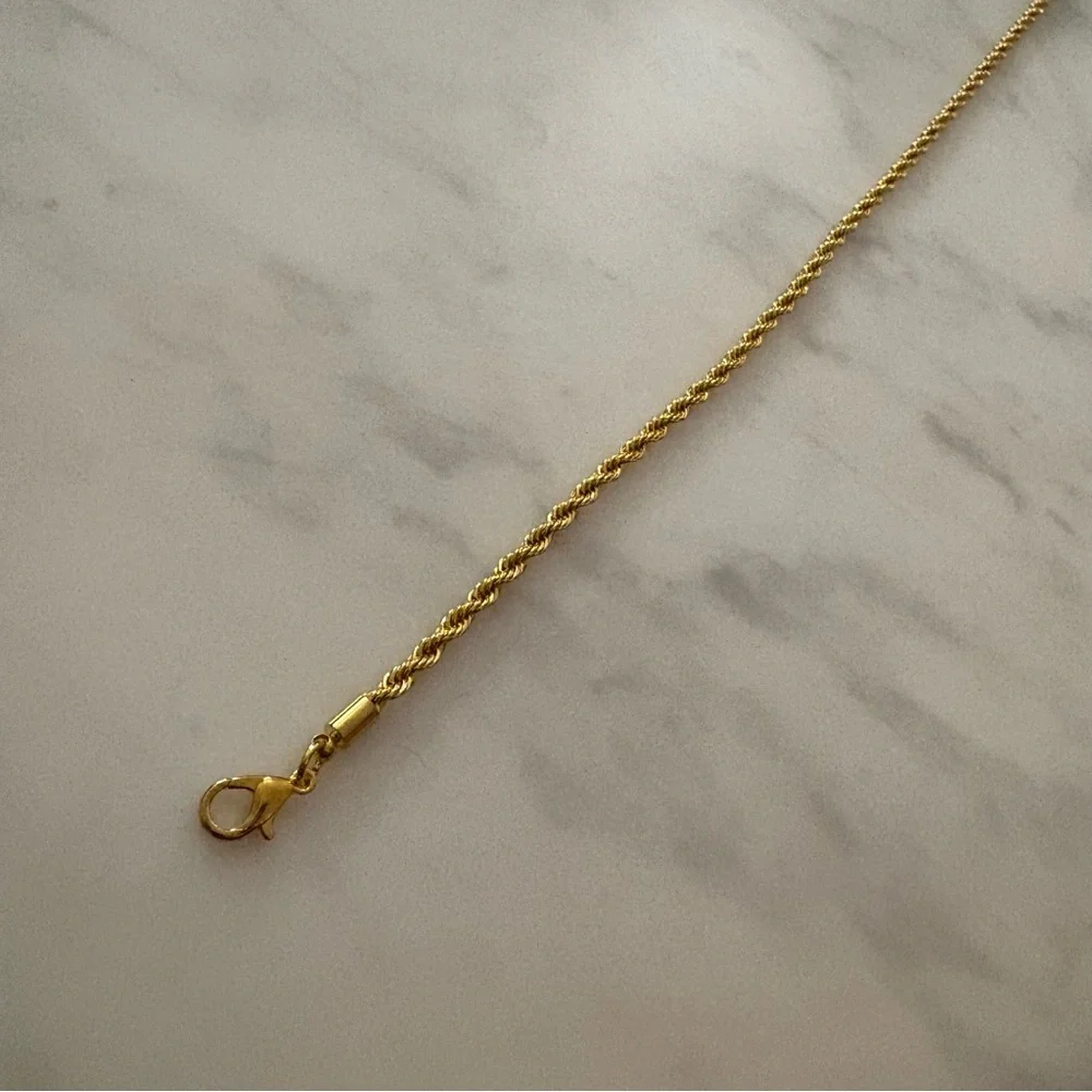 Urban Outfitters NWT Gold Twist 23” Rope Chain Necklace One Size